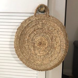 Straw summer beach bag circle large medium.